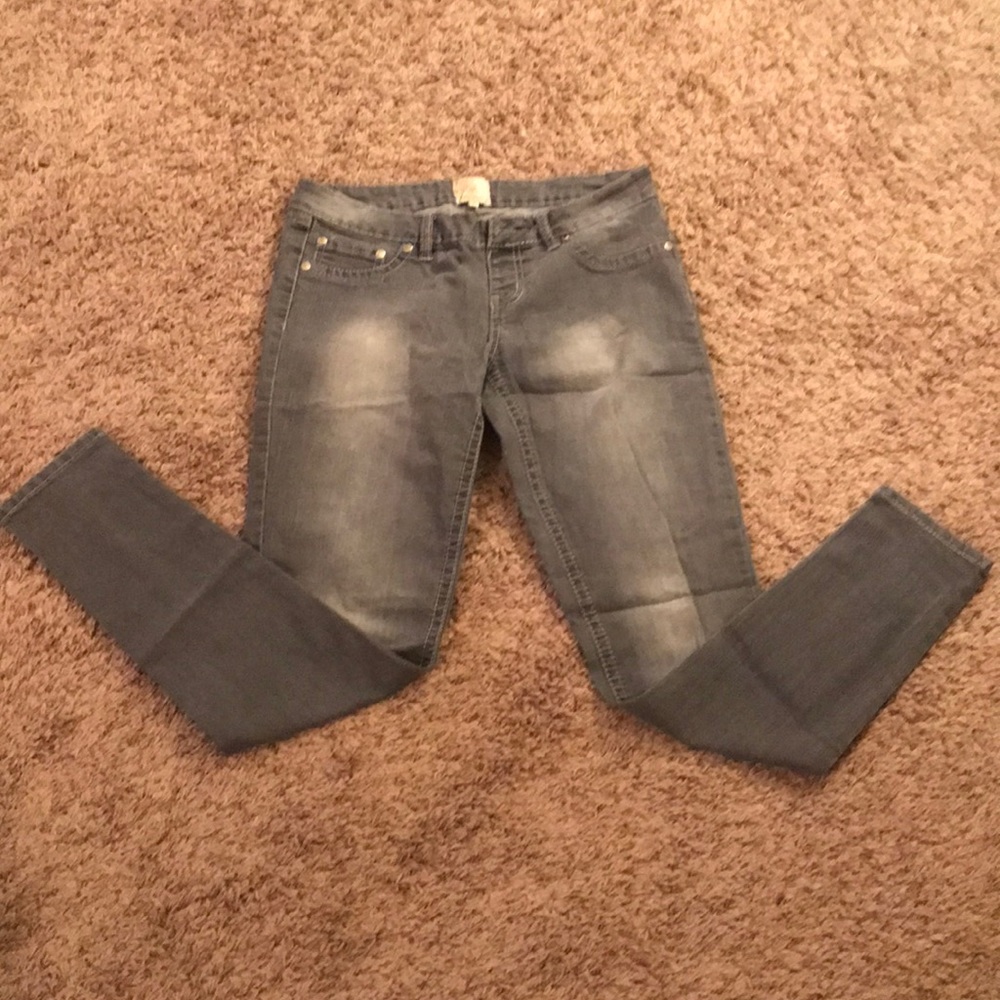 Gray super skinny jeans